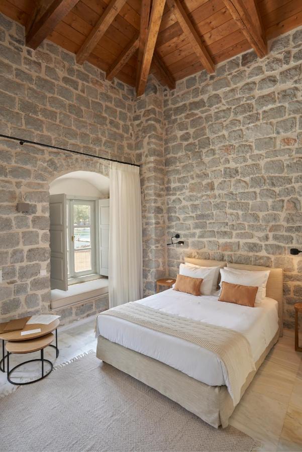 Mandraki Beach Resort Екстер'єр фото